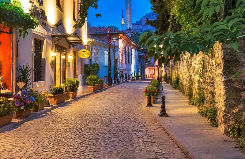 Zeynep Sultan Hotel — Istanbul