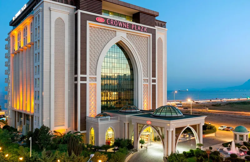 Crowne Plaza Hotel — Antalya