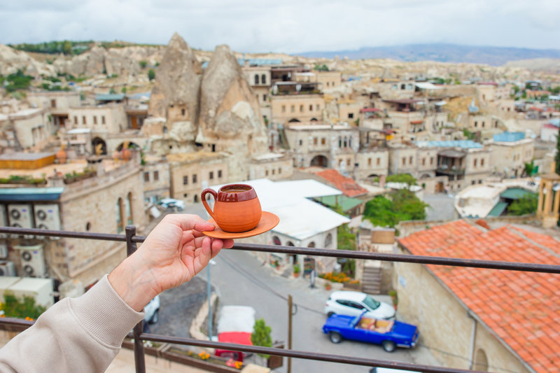 Turkish Hospitality: The Importance of Tea, Coffee, and Socializing - Resim 1