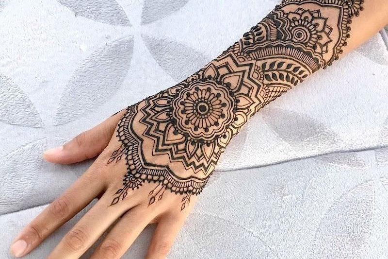 What is Henna? Experience Authentic Turkish & Indian Henna Tattoos in Istanbul