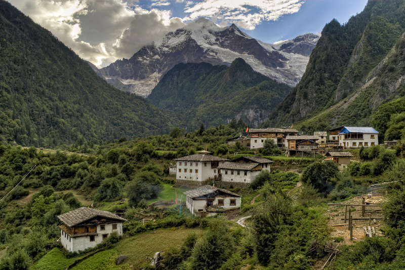 Which is the Ultimate Travel Spot: Nepal or Turkey?